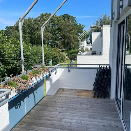 アパート To Huus Op Tied