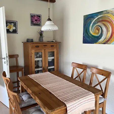 アパート To Huus Op Tied *